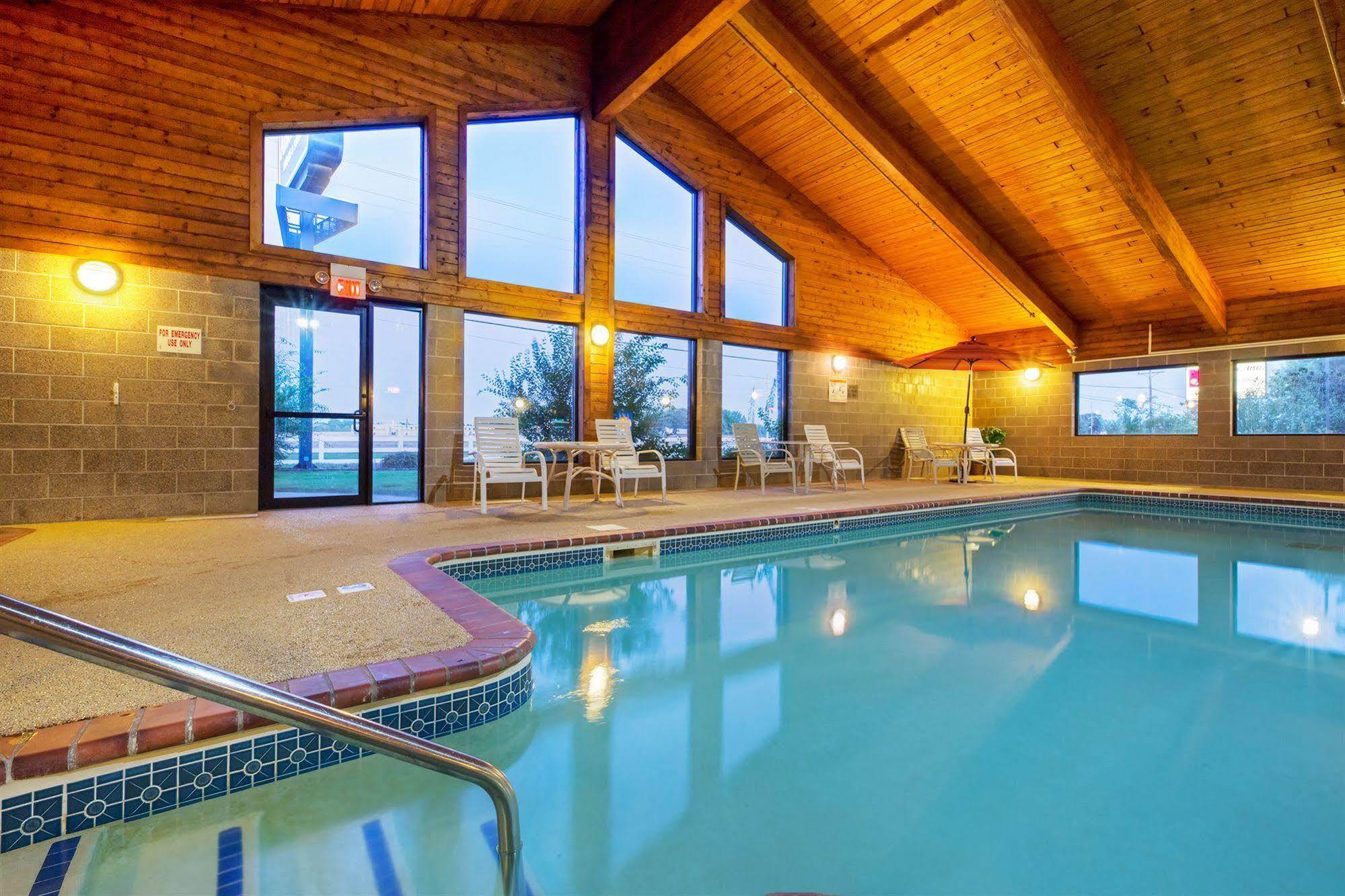 Americinn By Wyndham Blue Earth Dış mekan fotoğraf